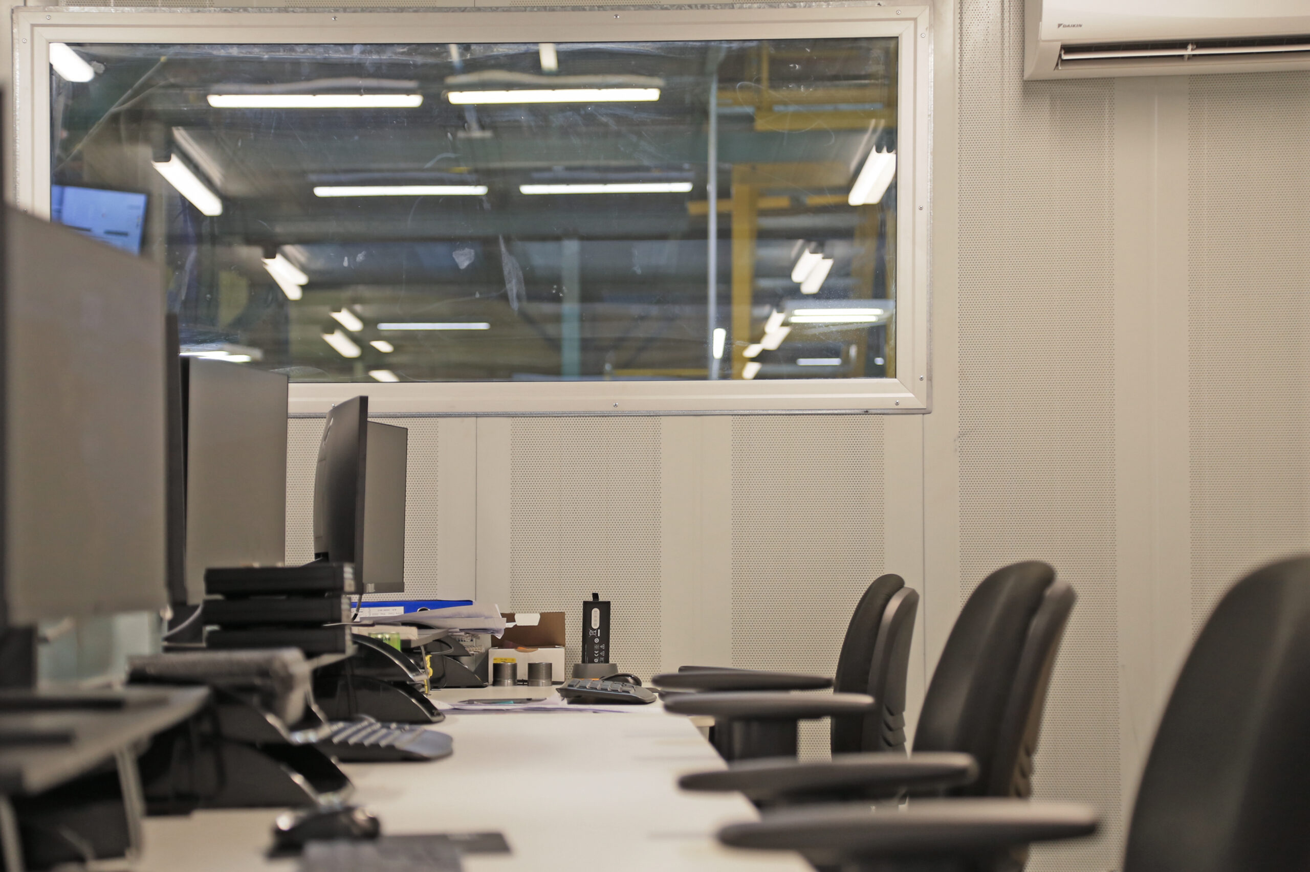 A quiet working space inside the acoustic office